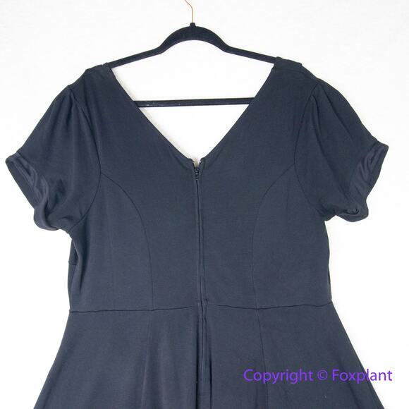 Unique Vintage black fit and flare dress short sleeves with tie bow, size 2XL - Picture 10 of 14